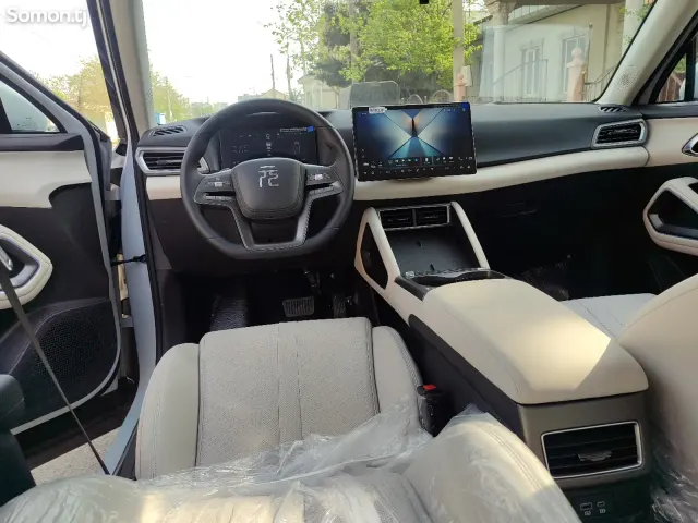 BYD Yuan Up 2025 · AT