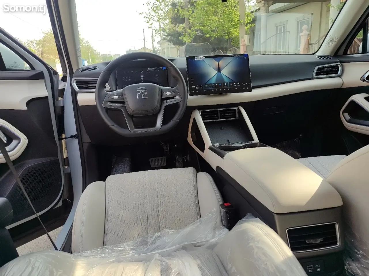 BYD Yuan Up 2025 · AT