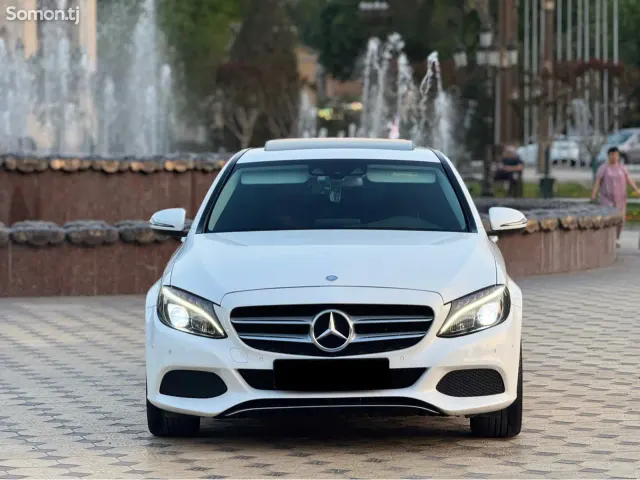 Mercedes-Benz C class 2015 · 2.2 AT