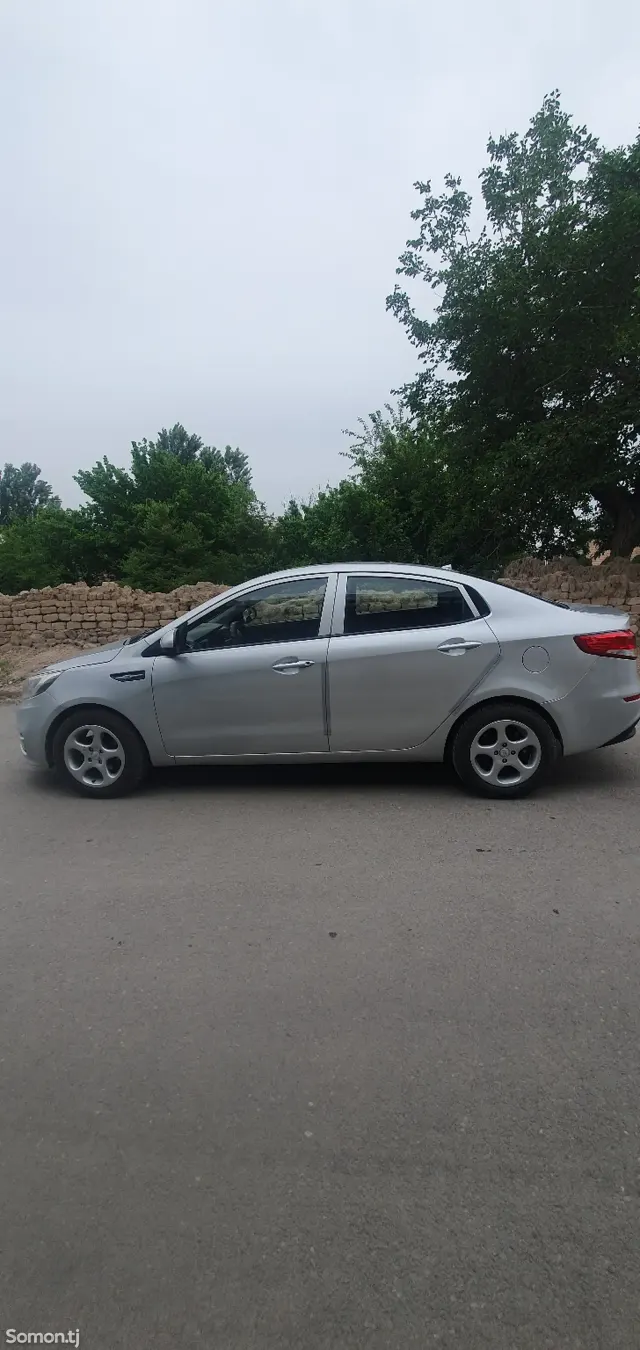 Kia Rio 2016 · 1.6 MT