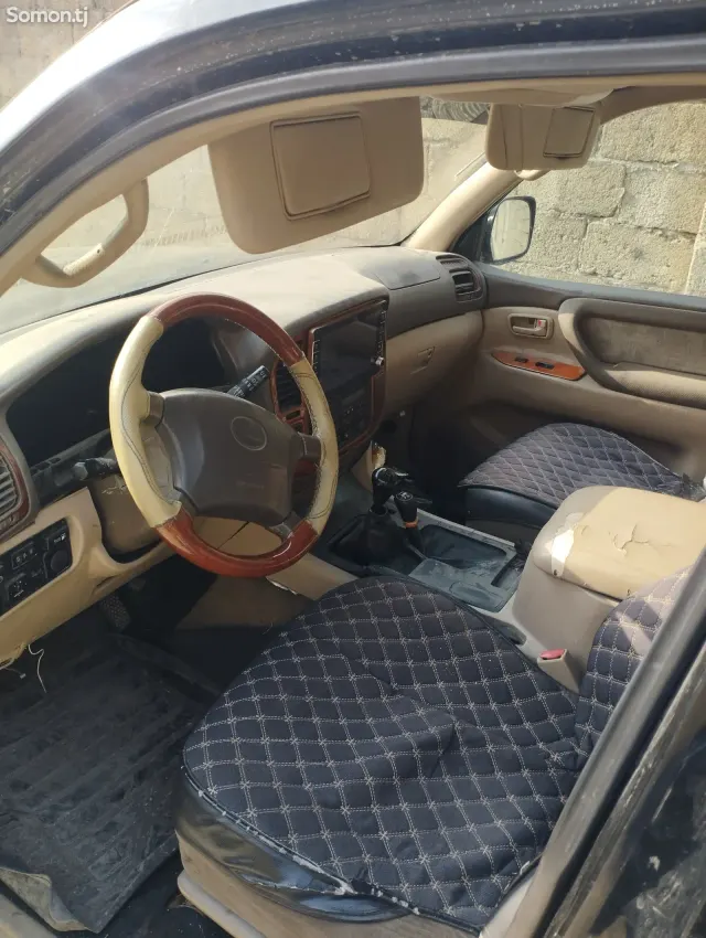 Lexus LX series 2001 · 4.7 MT