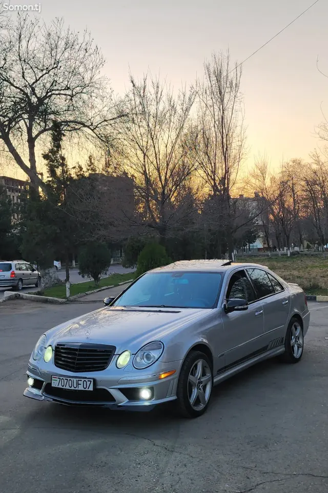 Mercedes-Benz E class 2007 · 3.5 AT