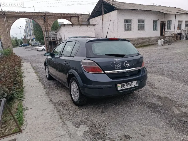 Opel Astra H 2008 · 1.4 MT