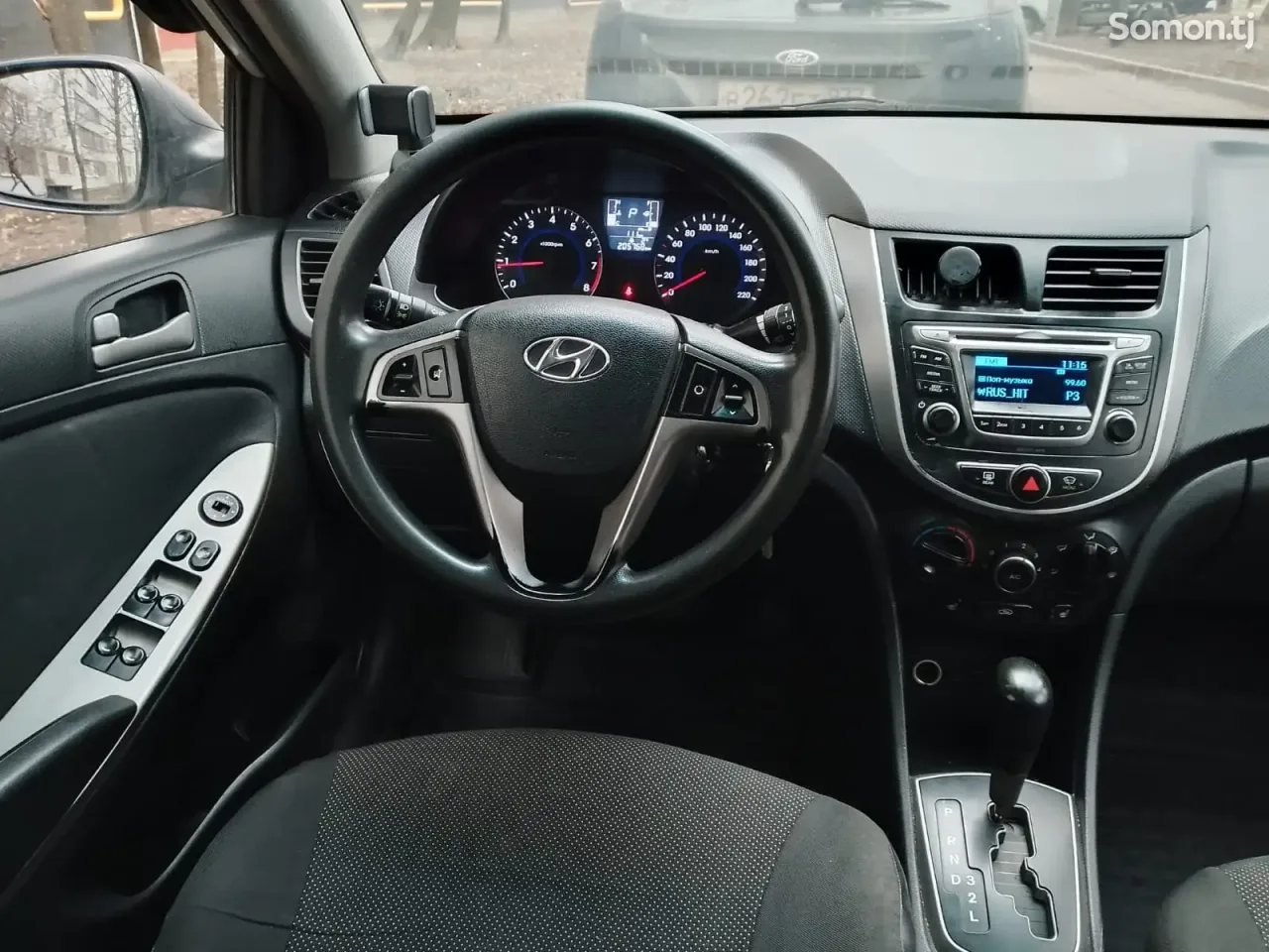 Hyundai Solaris 2015 · 1.6 AT