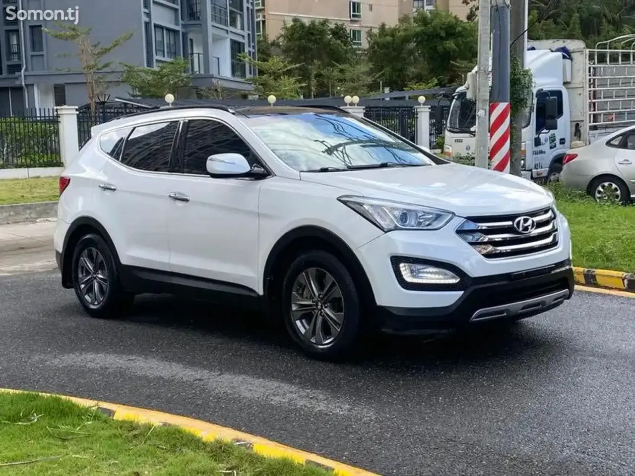Hyundai Santa Fe 2015 · 2.4 AT