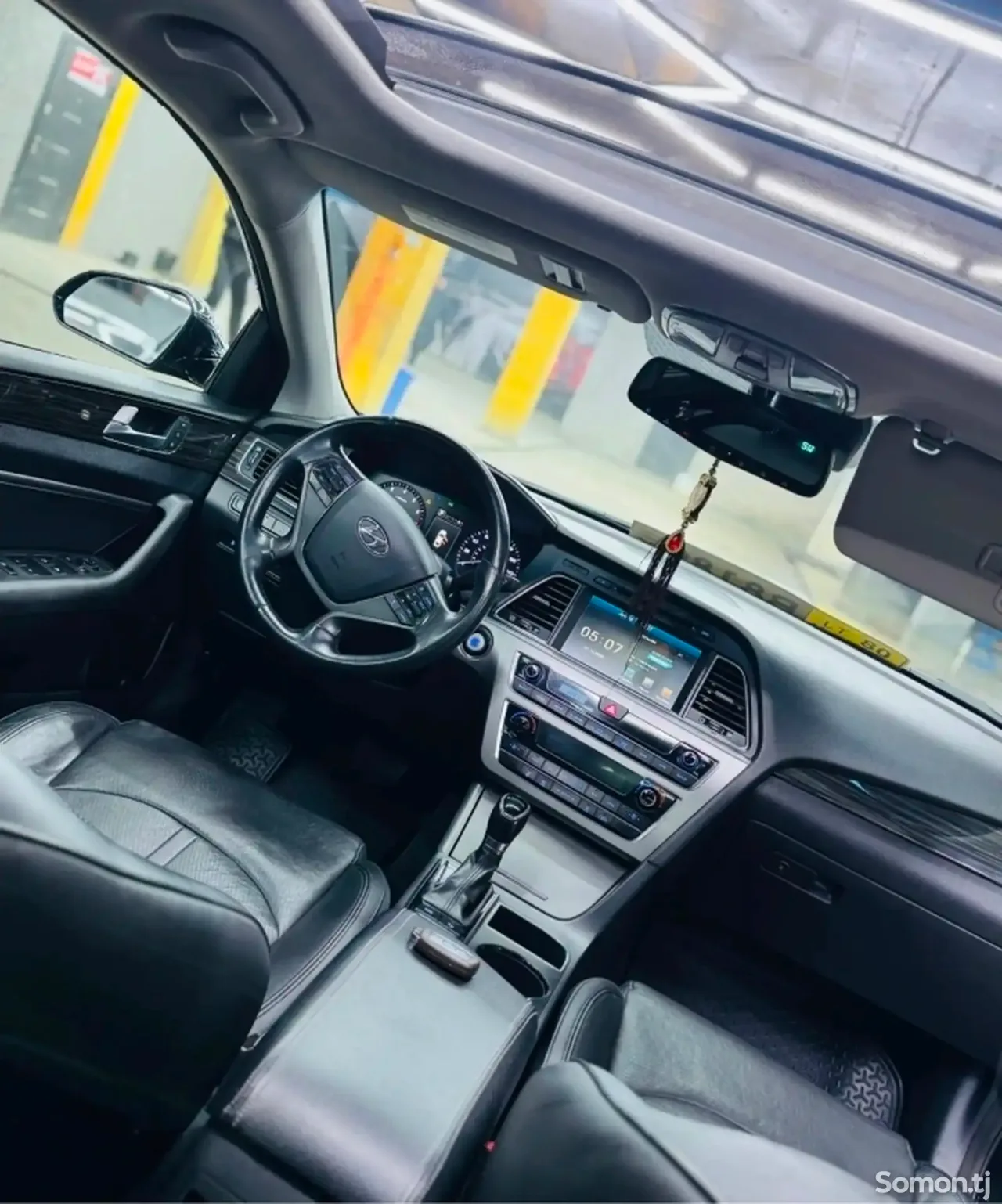 Hyundai Sonata 2015 · 2.0 AT