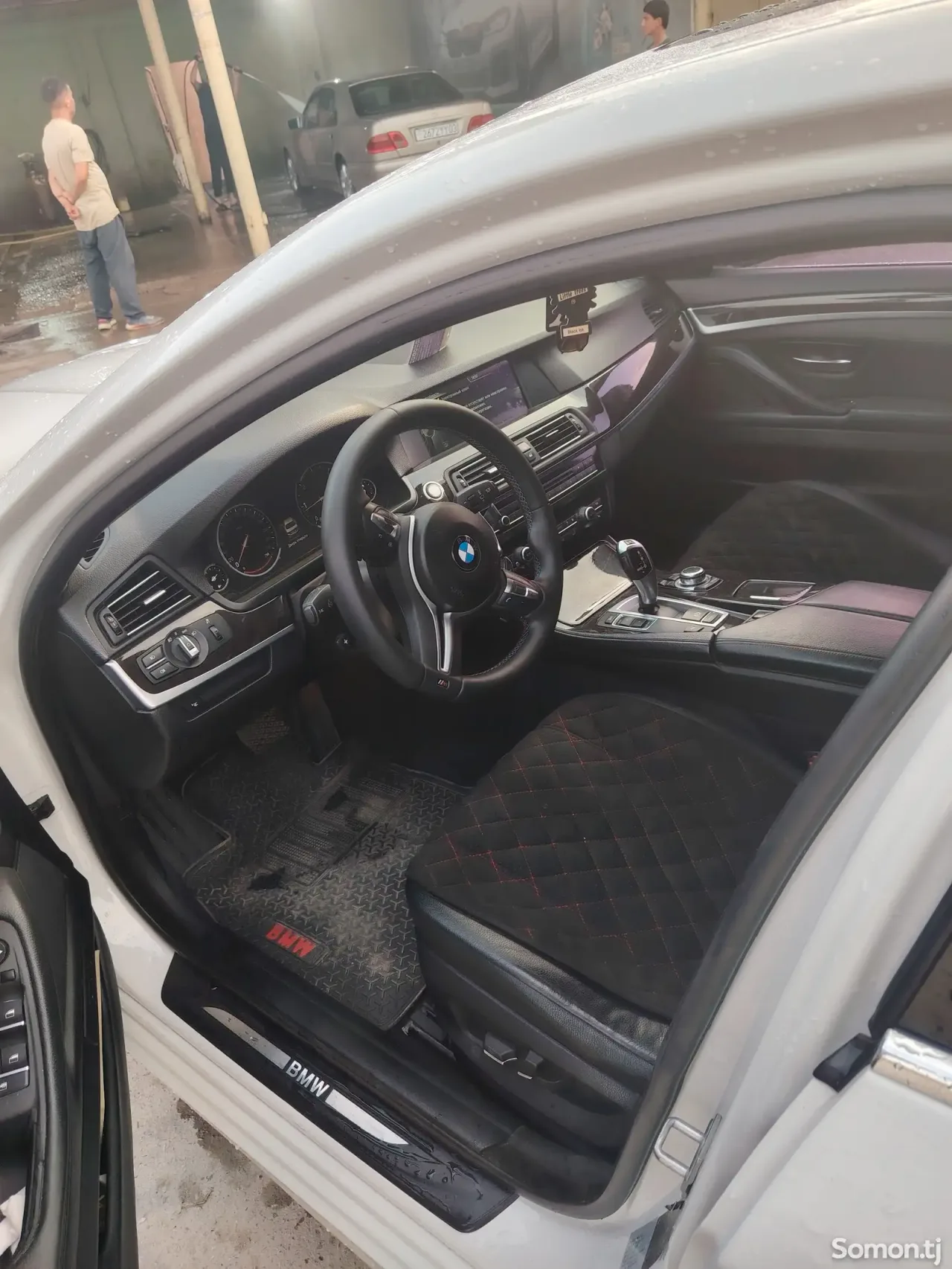 BMW 5 series 2013 · 2.0 AT