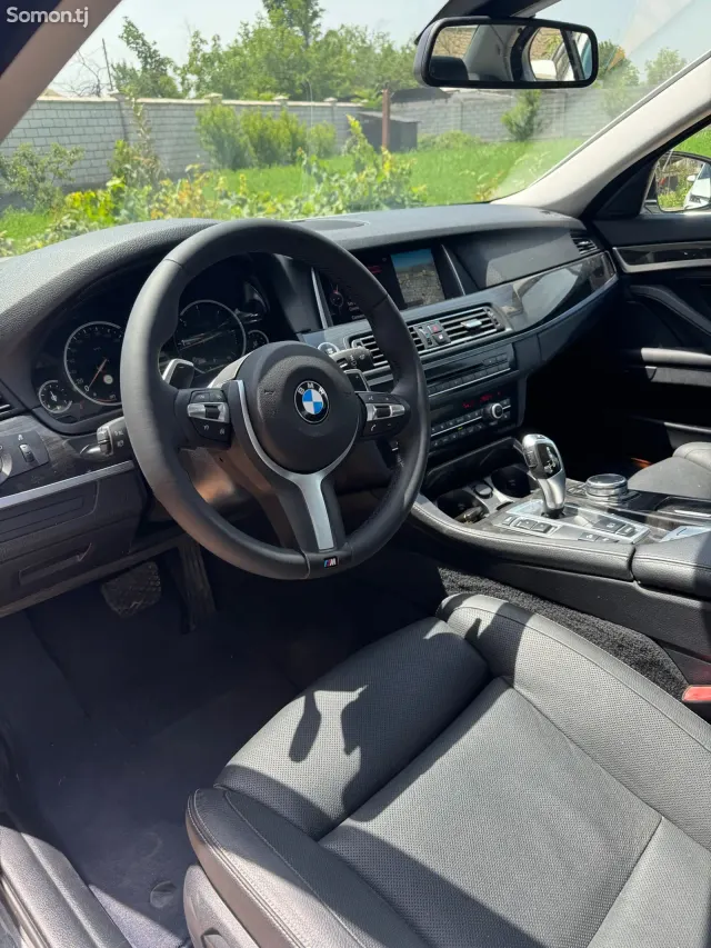 BMW 5 series 2016 · 2.0 AT