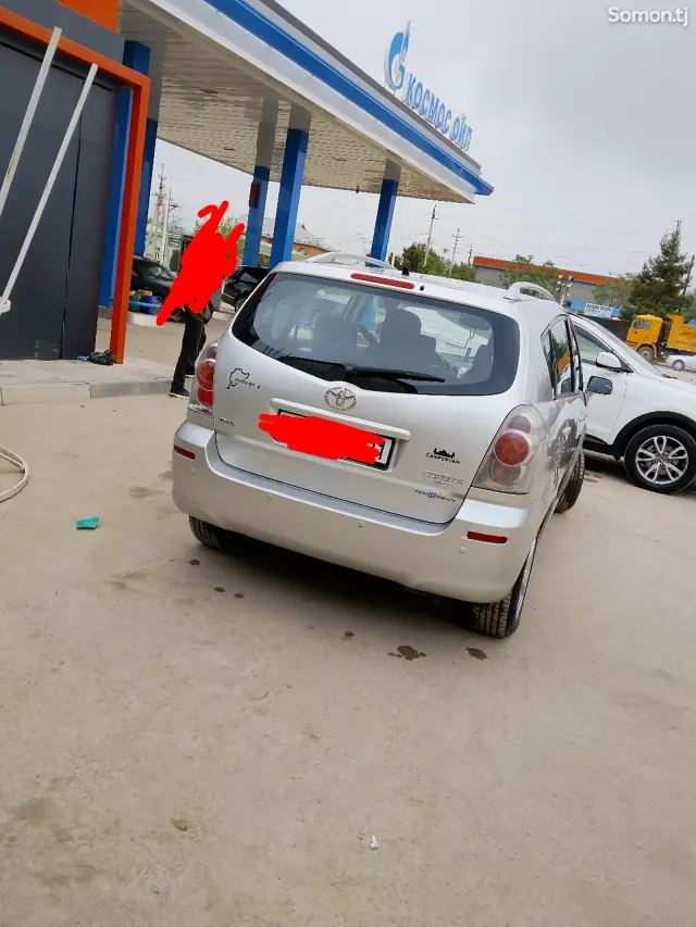 Toyota Corolla Verso 2006 · 1.8 MT