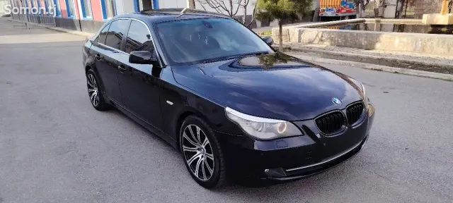 BMW 5 series 2007 · AT