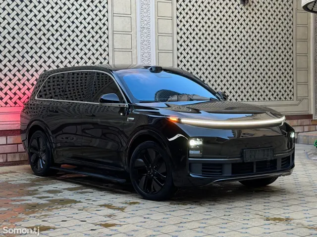 Li Auto (Lixiang) L9 2024 · 1.5 AT
