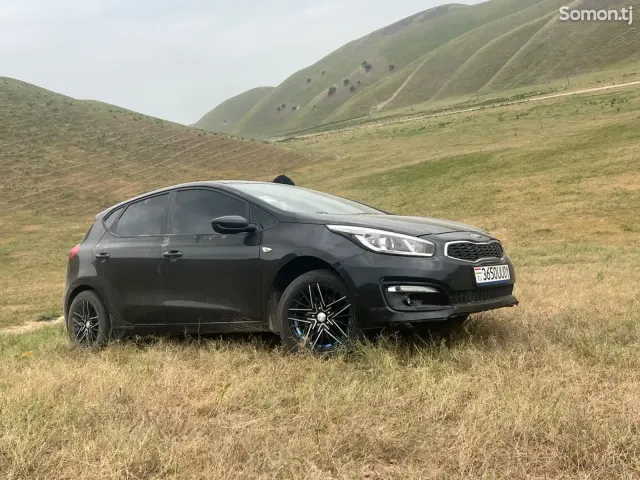 Kia Ceed 2016 · 1.6 AT
