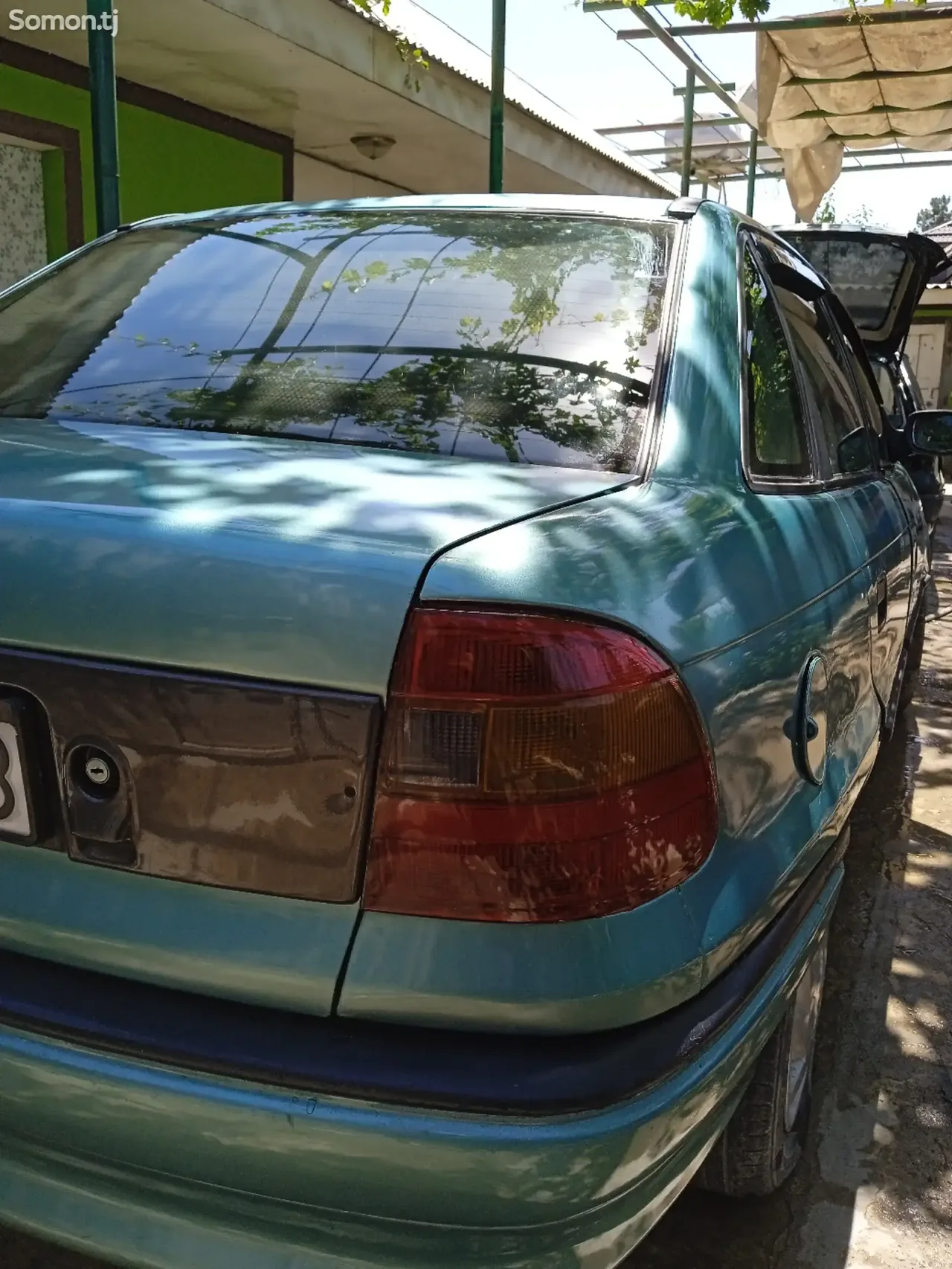 Opel Astra F 1993 · 1.6 MT