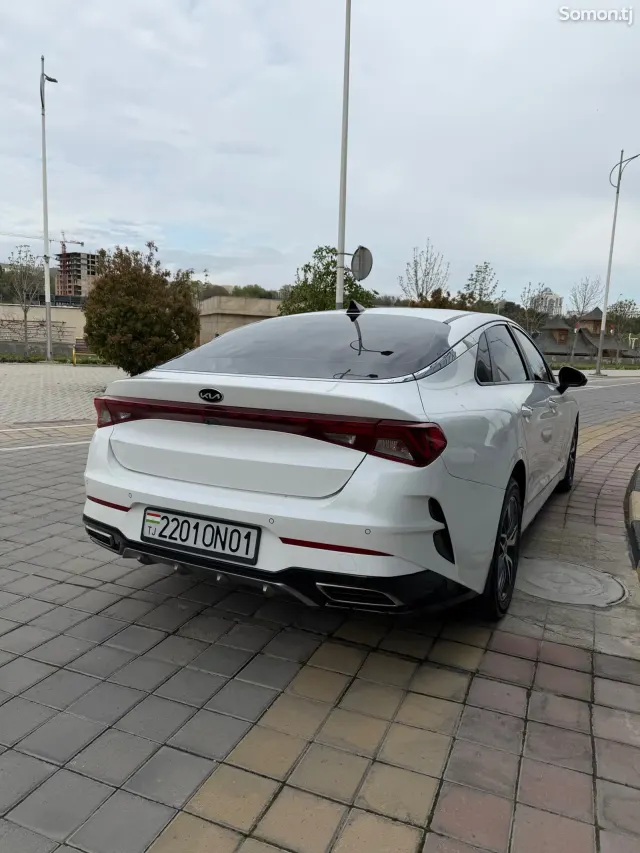 Kia K5 2021 · 2.5 AT