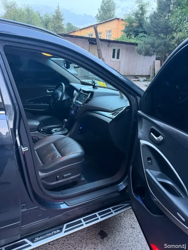 Hyundai Santa Fe 2015 · 2.0 AT