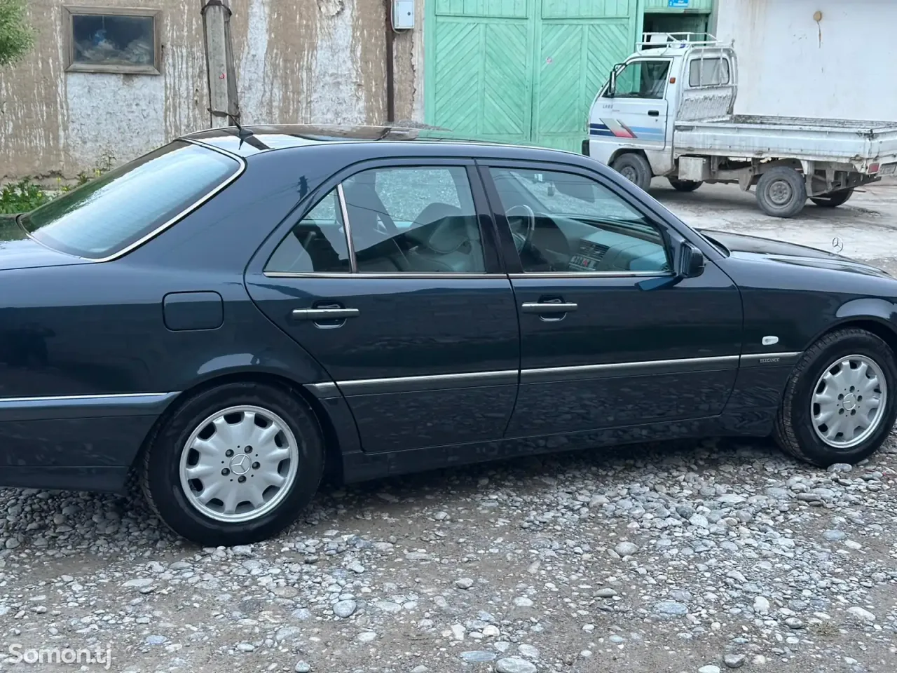 Mercedes-Benz C class 2000 · 2.2 AT