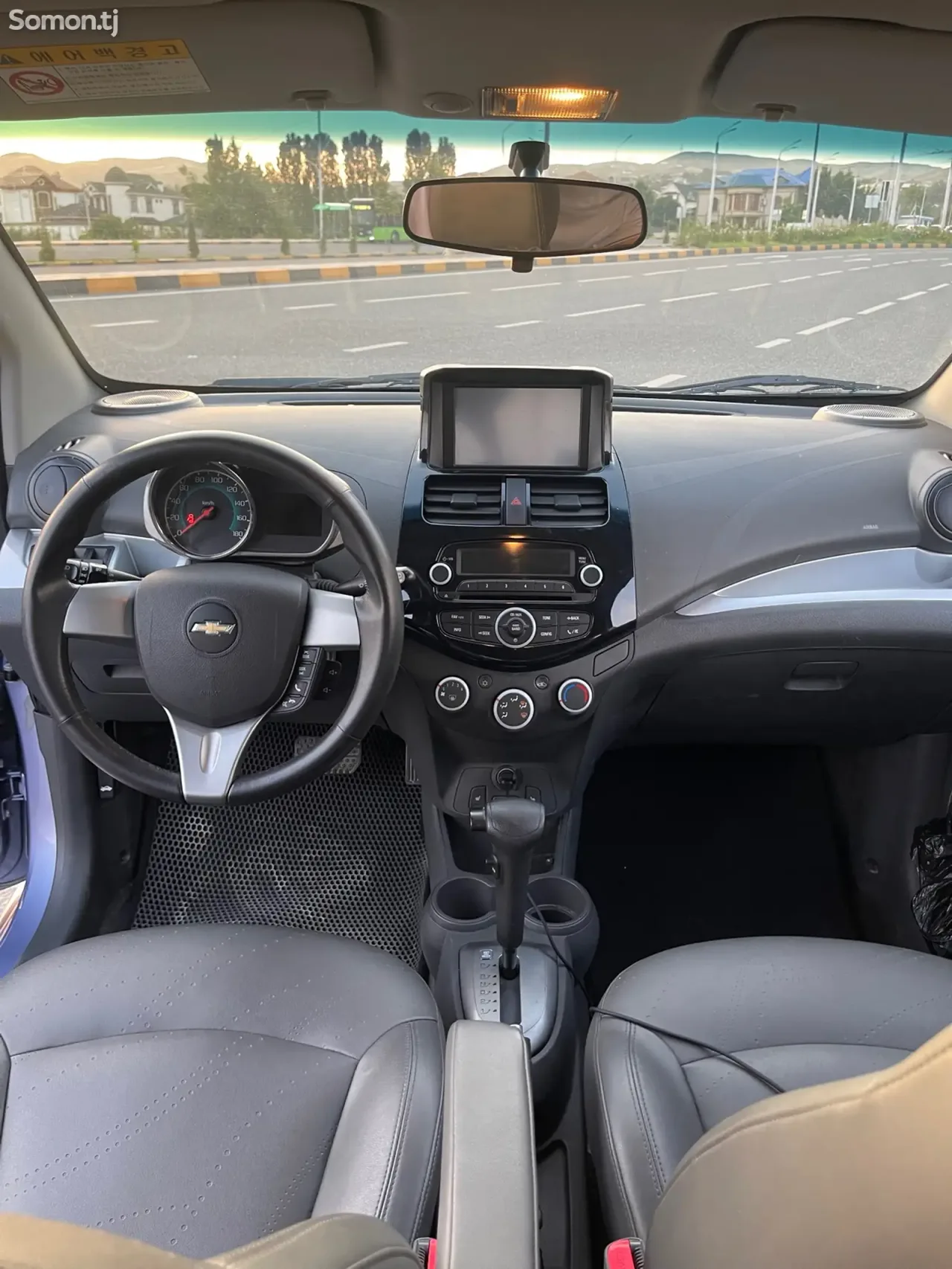 Chevrolet Spark 2014 · 1.0 AT