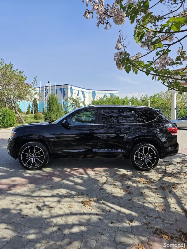 Volkswagen Atlas 2019 · 3.6 AT