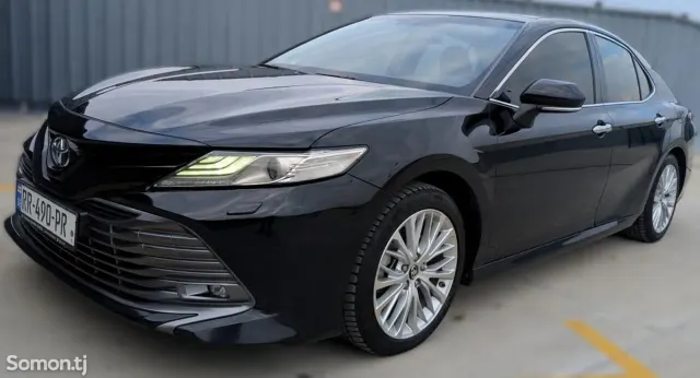 Toyota Camry 2019 · 3.5 AT