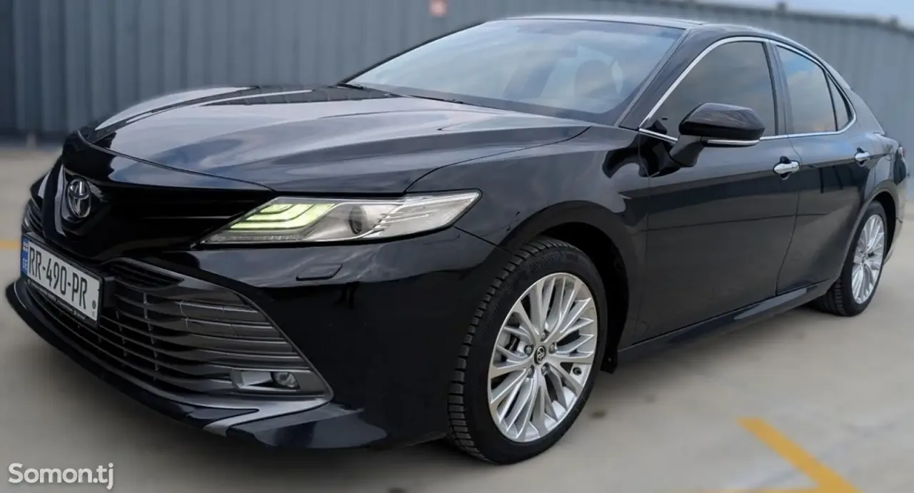 Toyota Camry 2019 · 3.5 AT