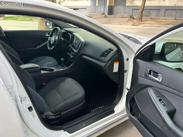 Kia Optima 2015 · 2.4 AT