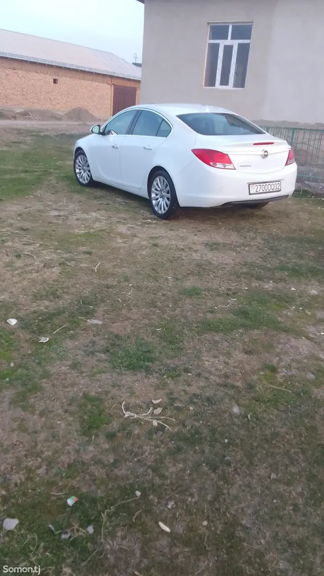 Opel Insignia 2012 · 2.0 AT