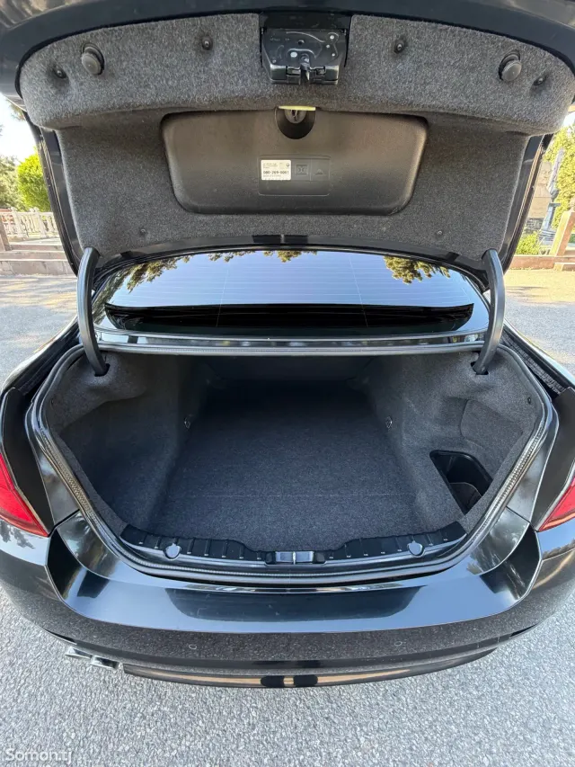 BMW 5 series 2013 · 2.0 AT