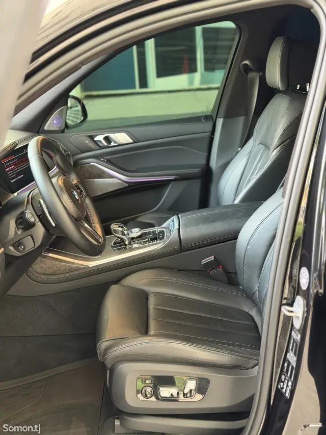 BMW X7 2020 · 4.0 AT