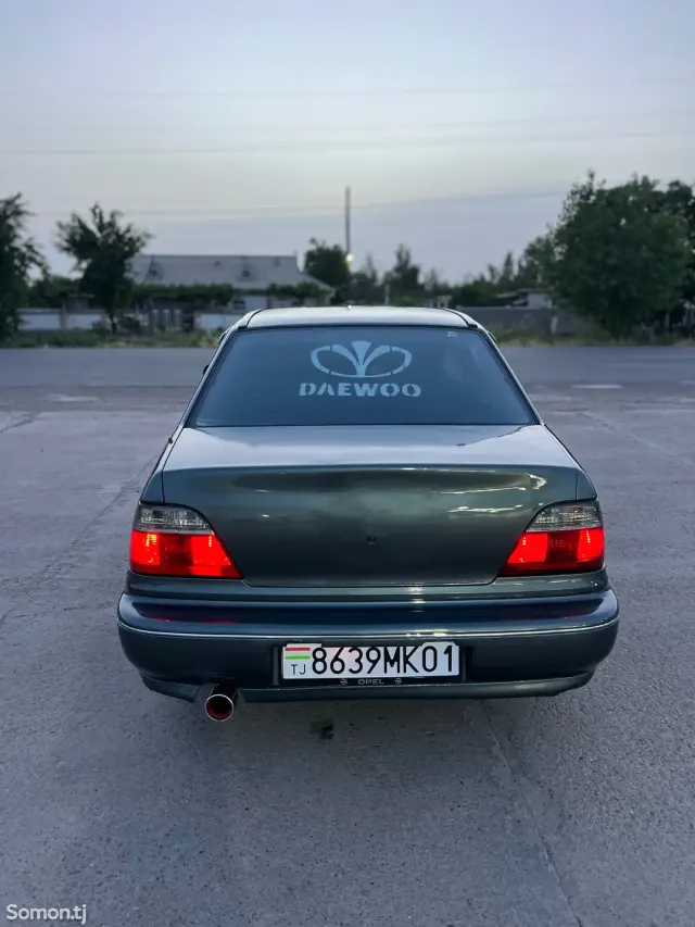 Daewoo Nexia 1995 · 1.6 MT
