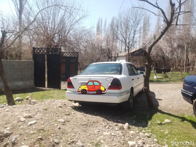 Mercedes-Benz C class 1993 · 1.8 MT