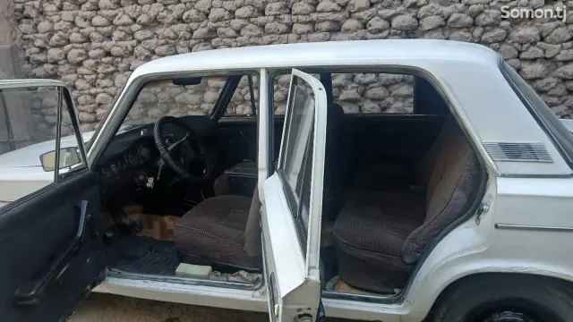 Lada (ВАЗ) 2106 1989 · 1.6 MT