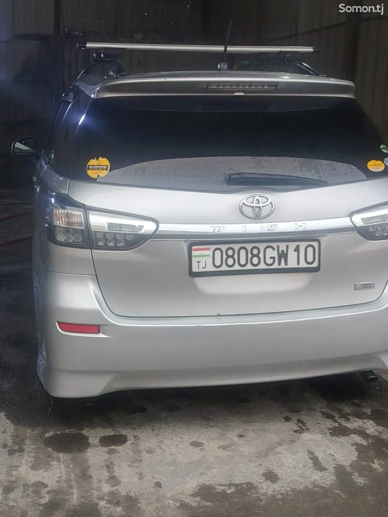 Toyota Wish 2014 · 1.8 AT