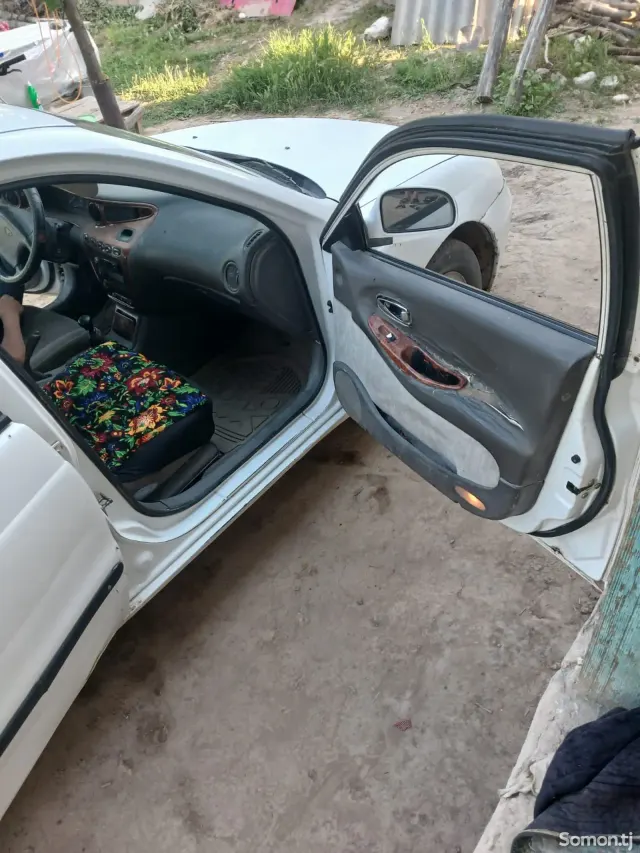 Daewoo Leganza 1997 · 1.8 MT