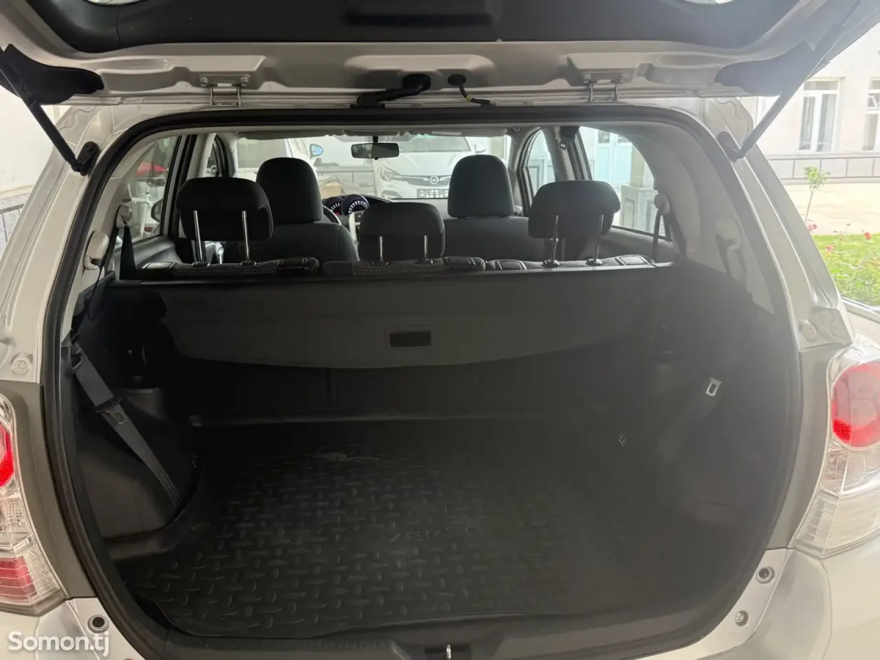 Toyota Verso 2014 · 1.8 MT