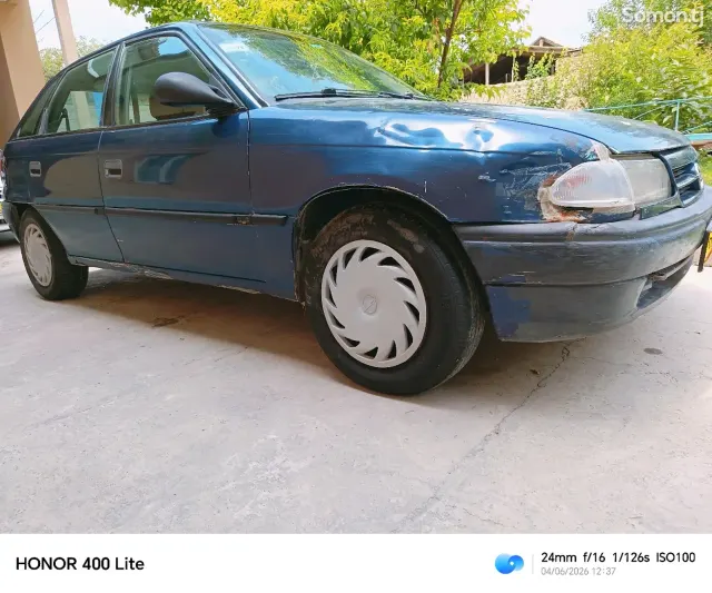 Opel Astra F 1994 · 1.6 MT
