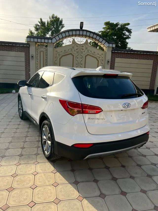Hyundai Santa Fe 2014 · 2.0 AT