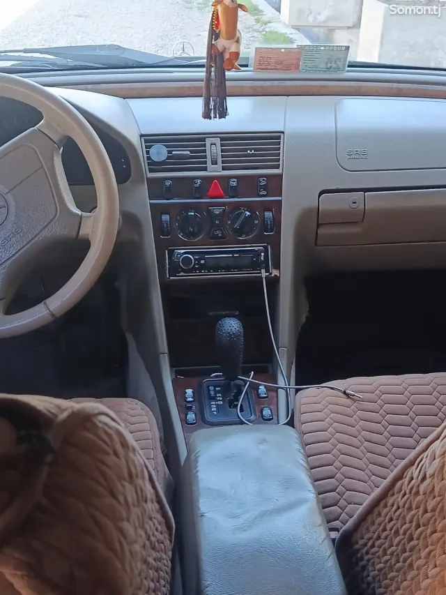 Mercedes-Benz C class 1998 · 2.0 AT