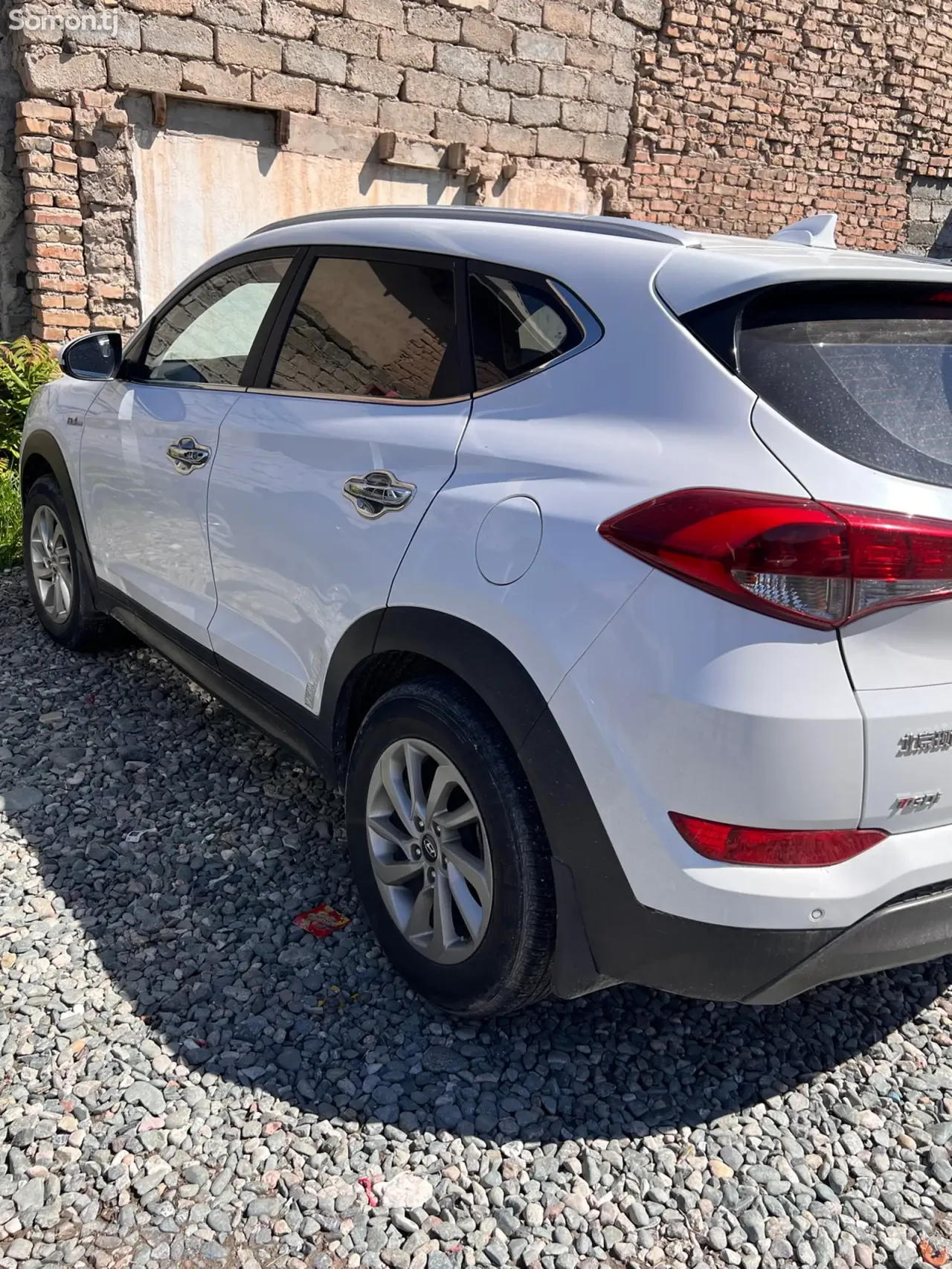 Hyundai Tucson 2016 · 1.6 AT