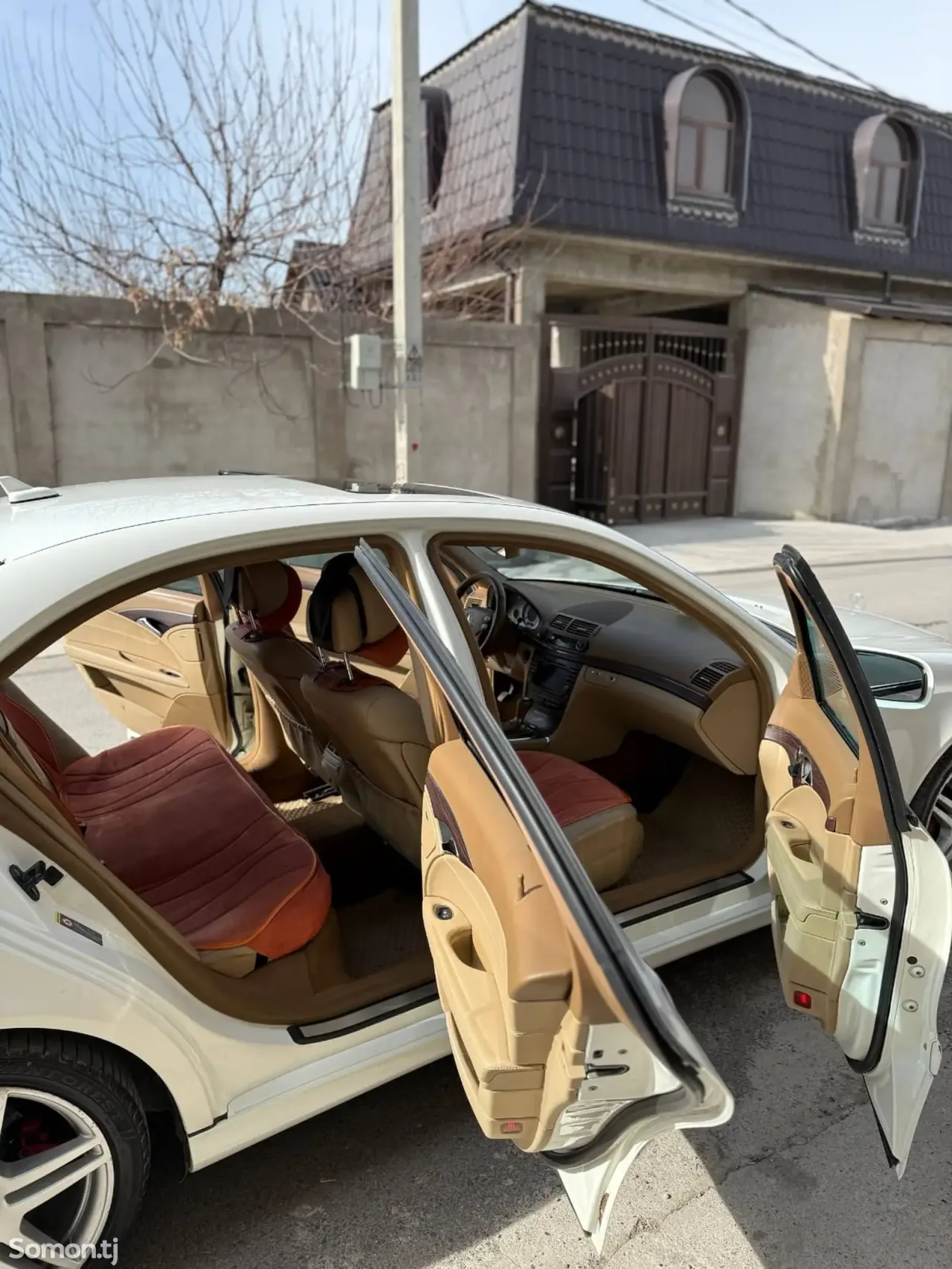 Mercedes-Benz E class 2009 · 3.5 AT