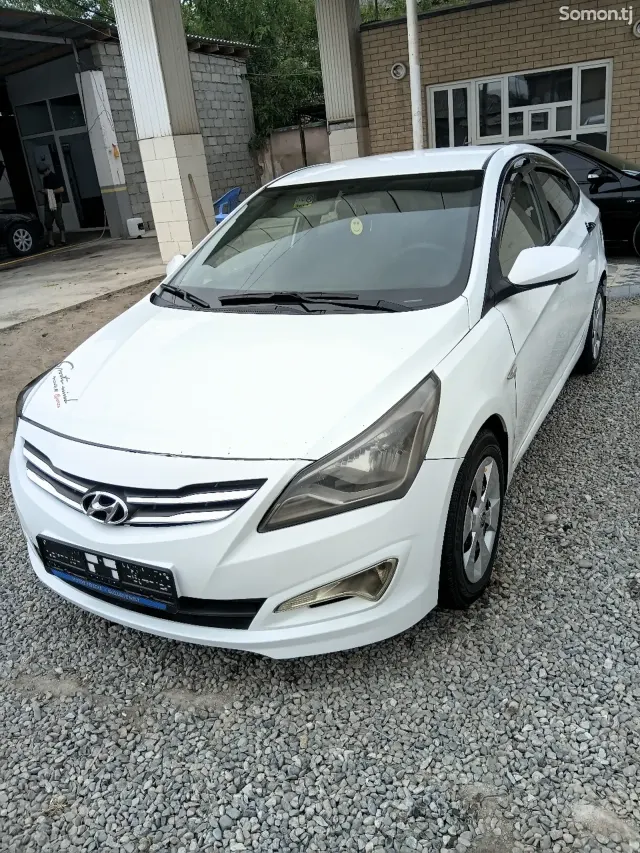 Hyundai Solaris 2015 · 1.6 AT