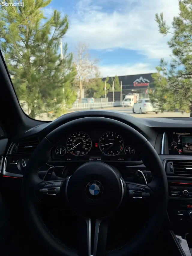 BMW 5 series 2015 · 3.0 AT