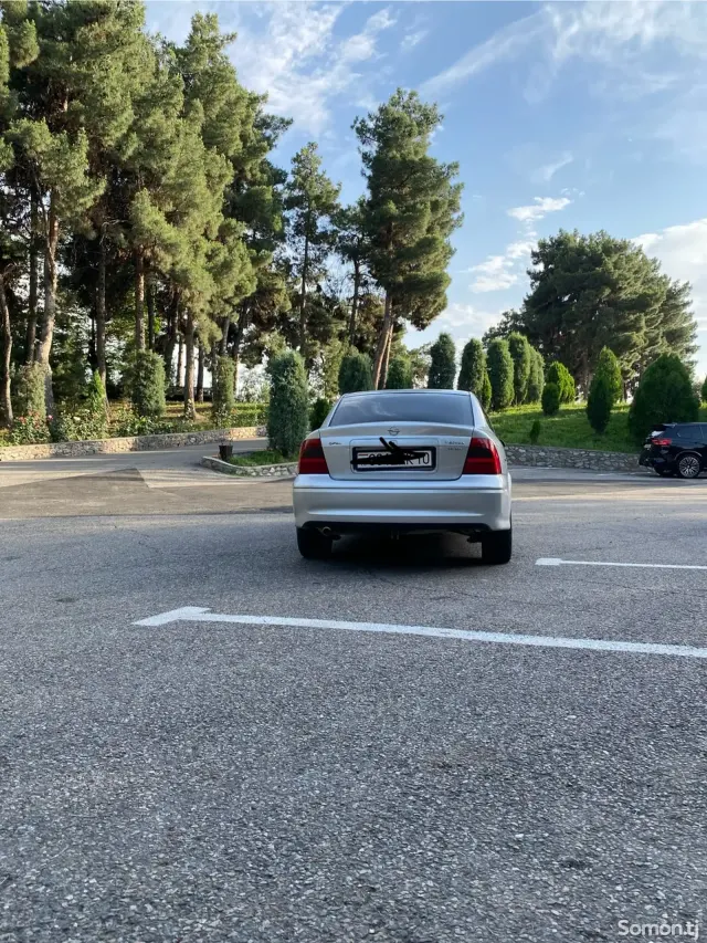 Opel Vectra B 2000 · 1.6 MT