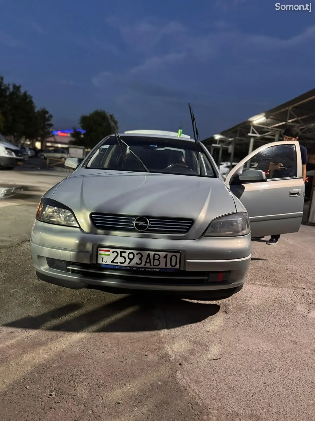 Opel Astra G 1999 · 1.6 MT