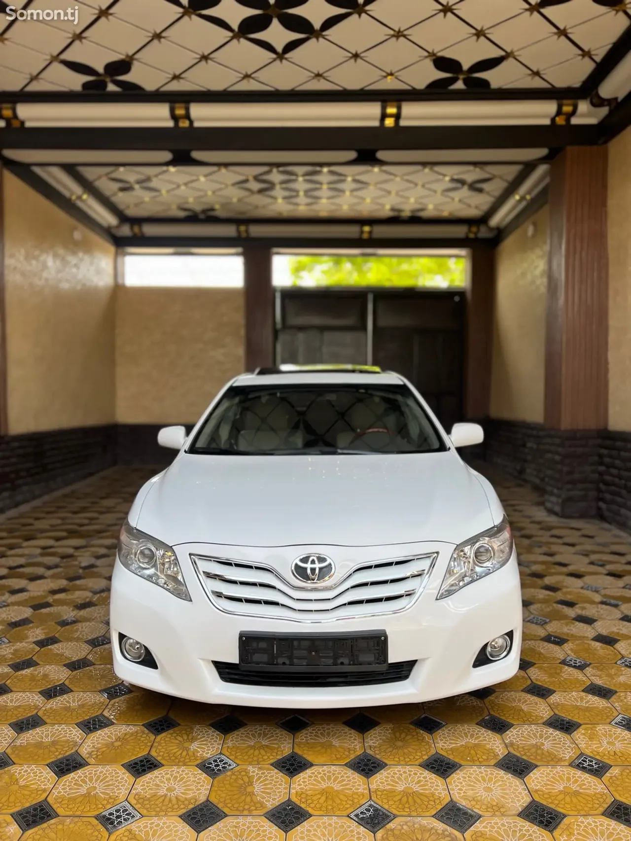 Toyota Camry 2010 · 2.5 AT