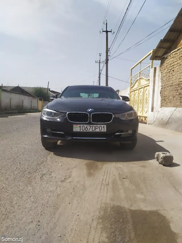 BMW 3 series 2014 · 2.0 AT