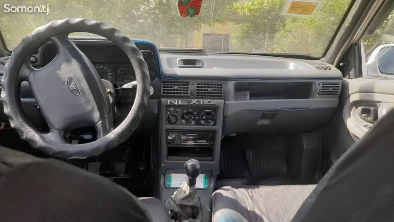 Daewoo Nexia 1995 · 1.5 MT