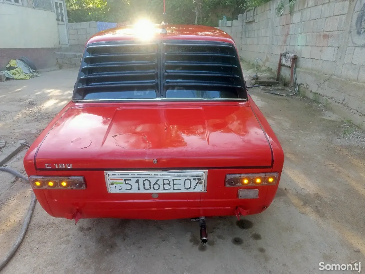 Lada (ВАЗ) 2101 1983 · 0.5 MT