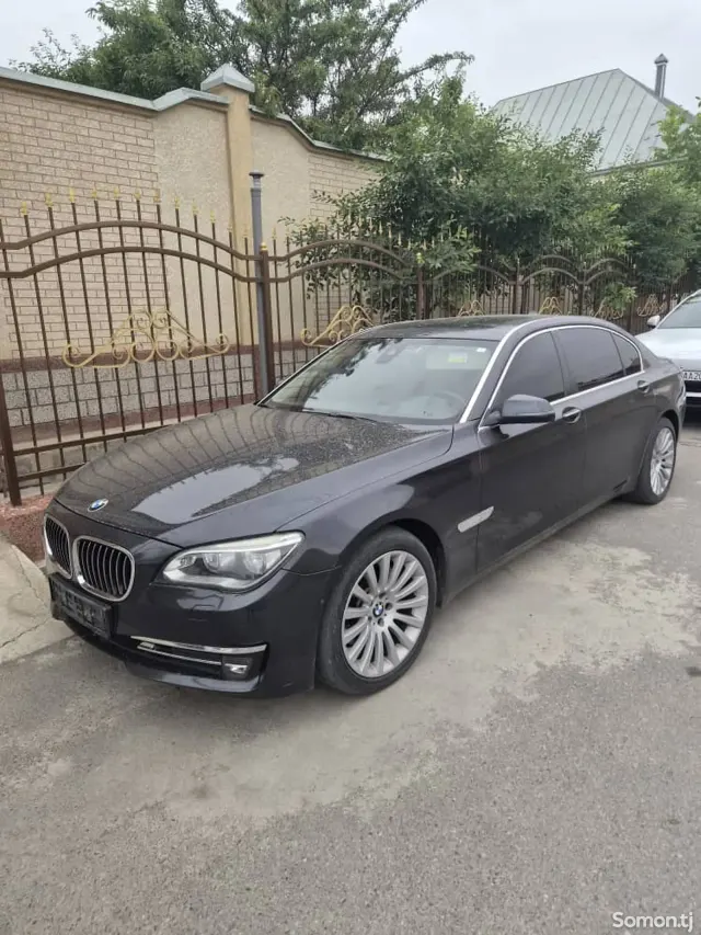 BMW 7 series 2014 · 3.0 AT
