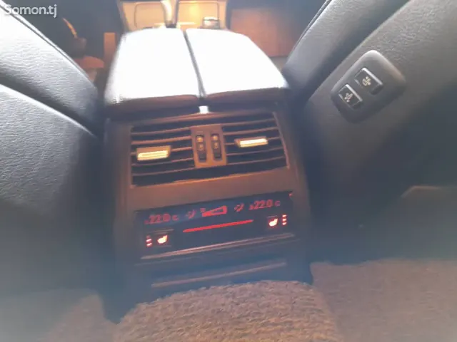 BMW 5 series 2013 · 2.0 AT