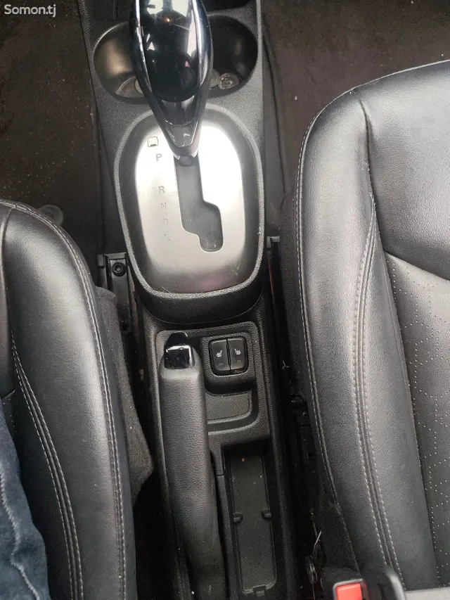 Chevrolet Spark 2016 · 1.1 AT